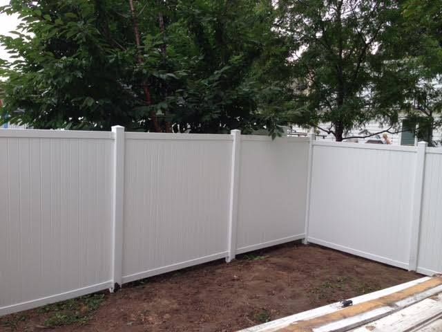 vinyl fencing in Middleton, Wisconsin