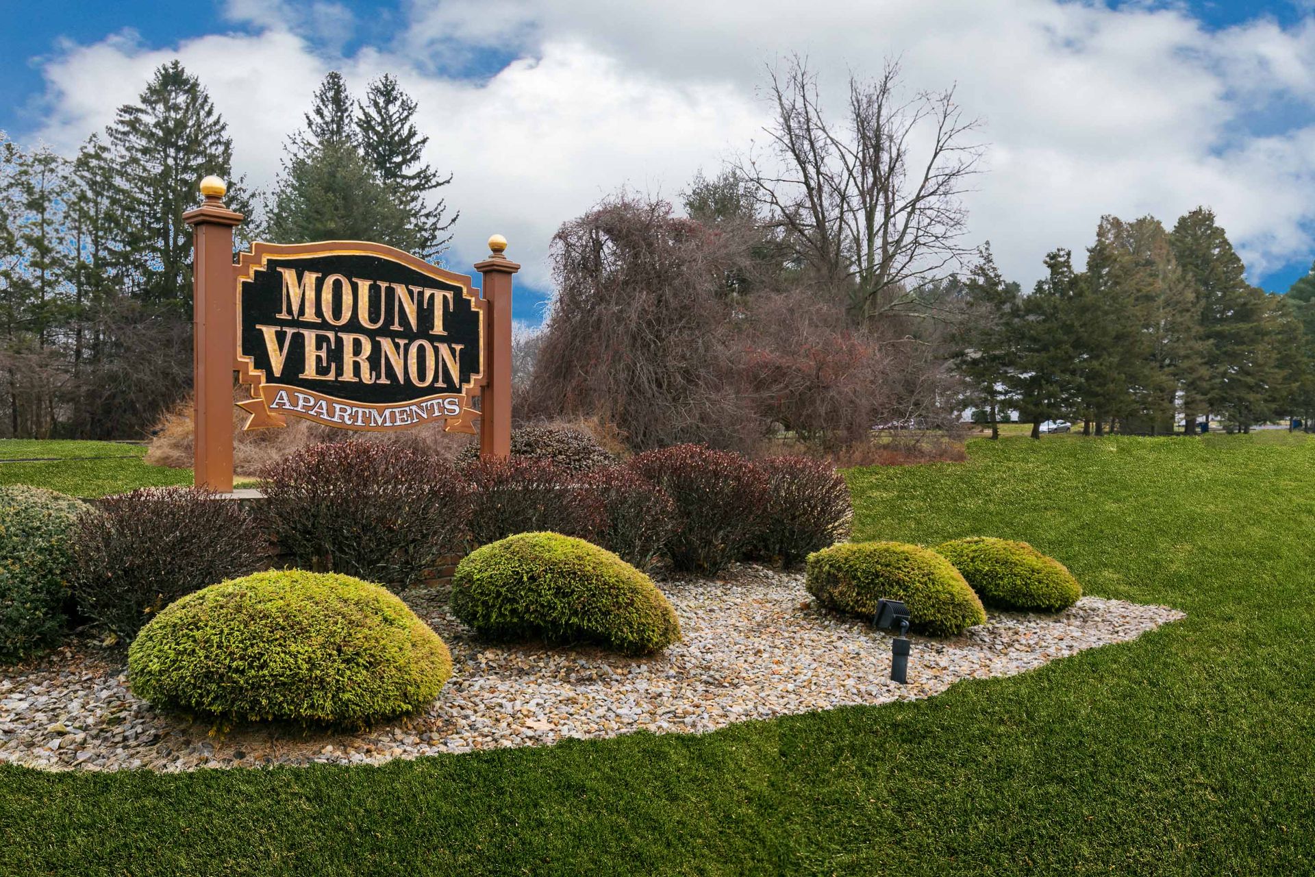 Mount Vernon Apartments in Vernon, Connecticut PetFriendly