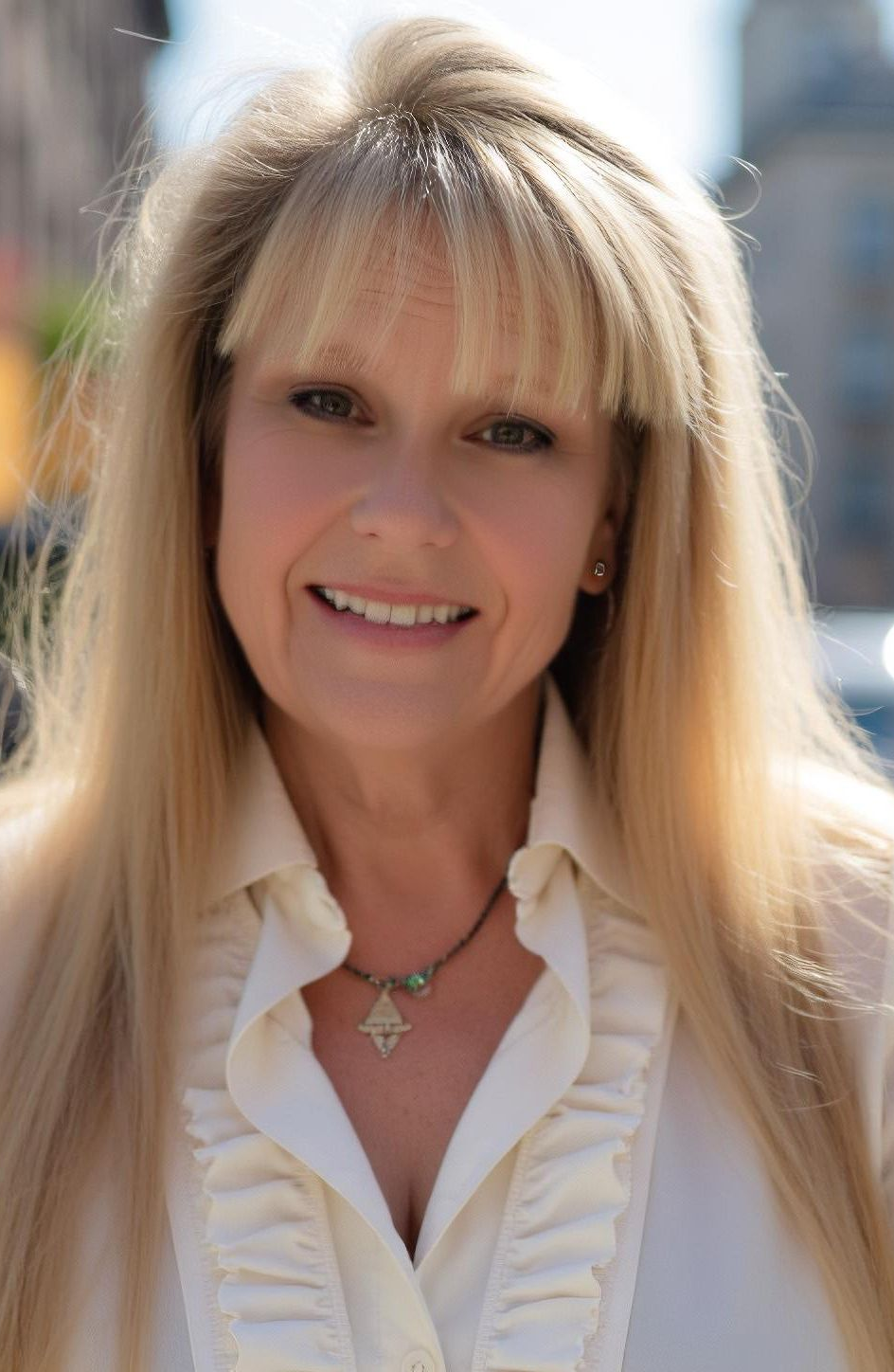 A profile pic of Laura Luther, Realtor in downtown West Chester, PA.