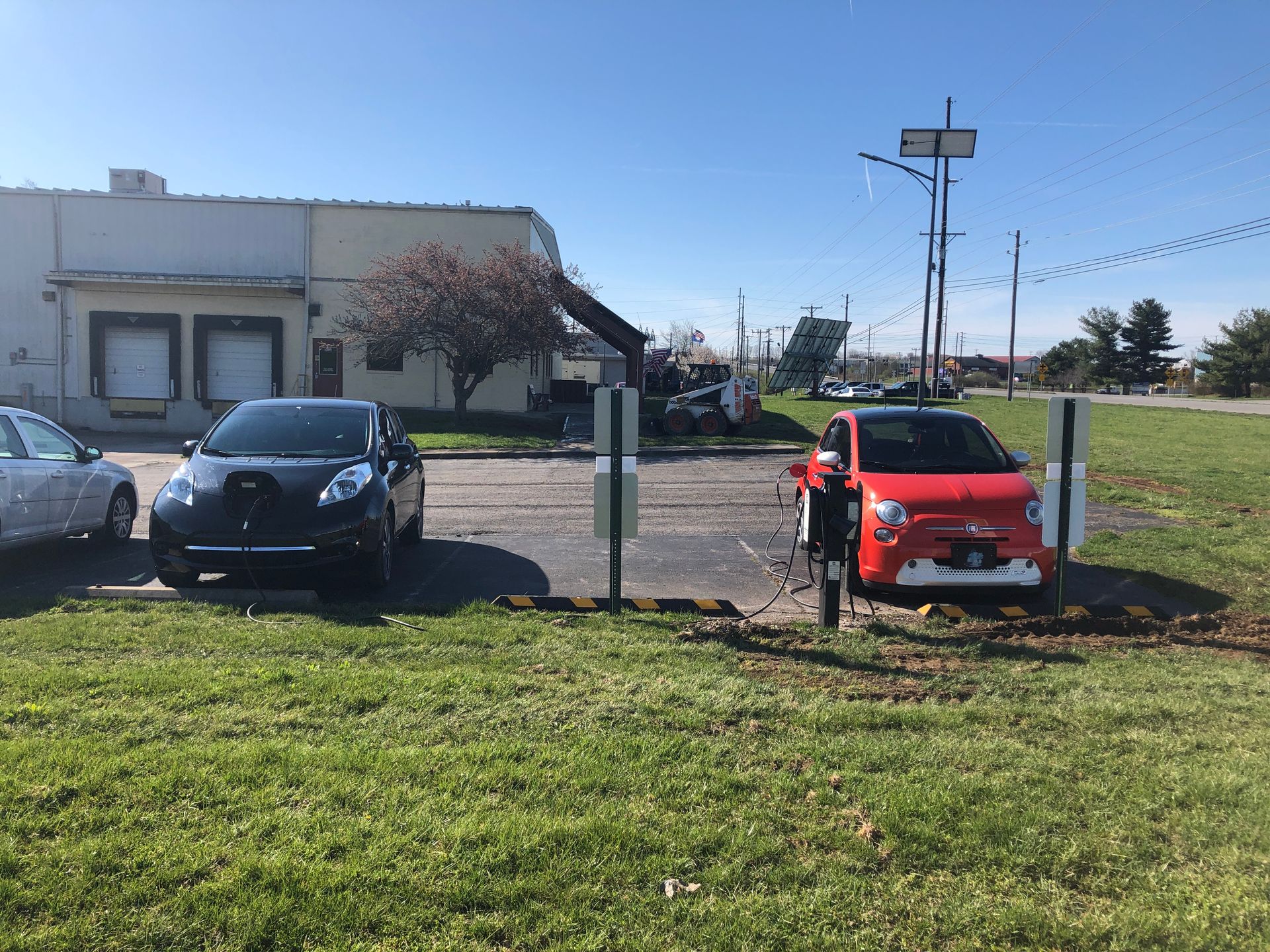 2carscharging