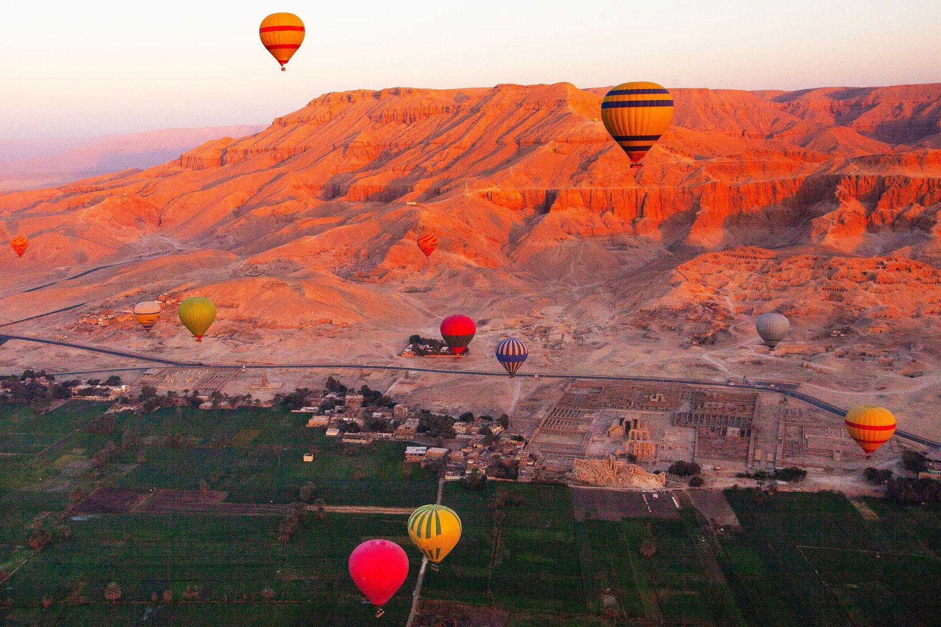 Best time for a hot air balloon ride in Luxor Egypt at sunrise
