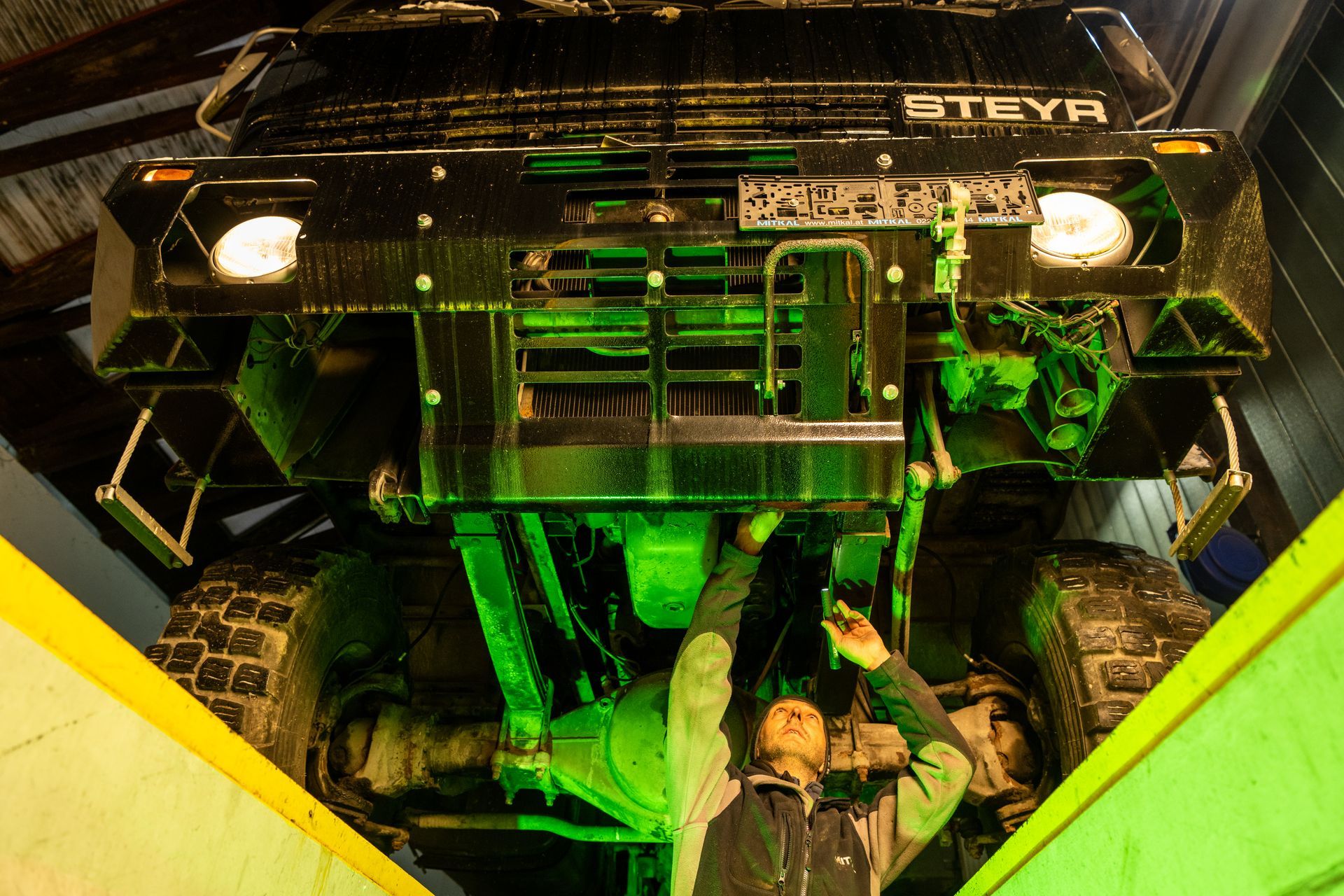 Fahrwerk Kontrolle Auto