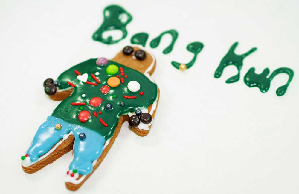 A gingerbread man with the name bang kun written on it