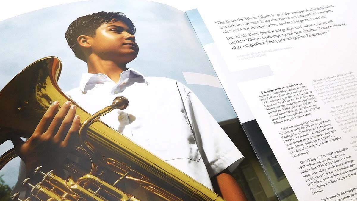 Brochure design for Deutsche Schule Jakarta, brand building and design  by schmidtideas.com