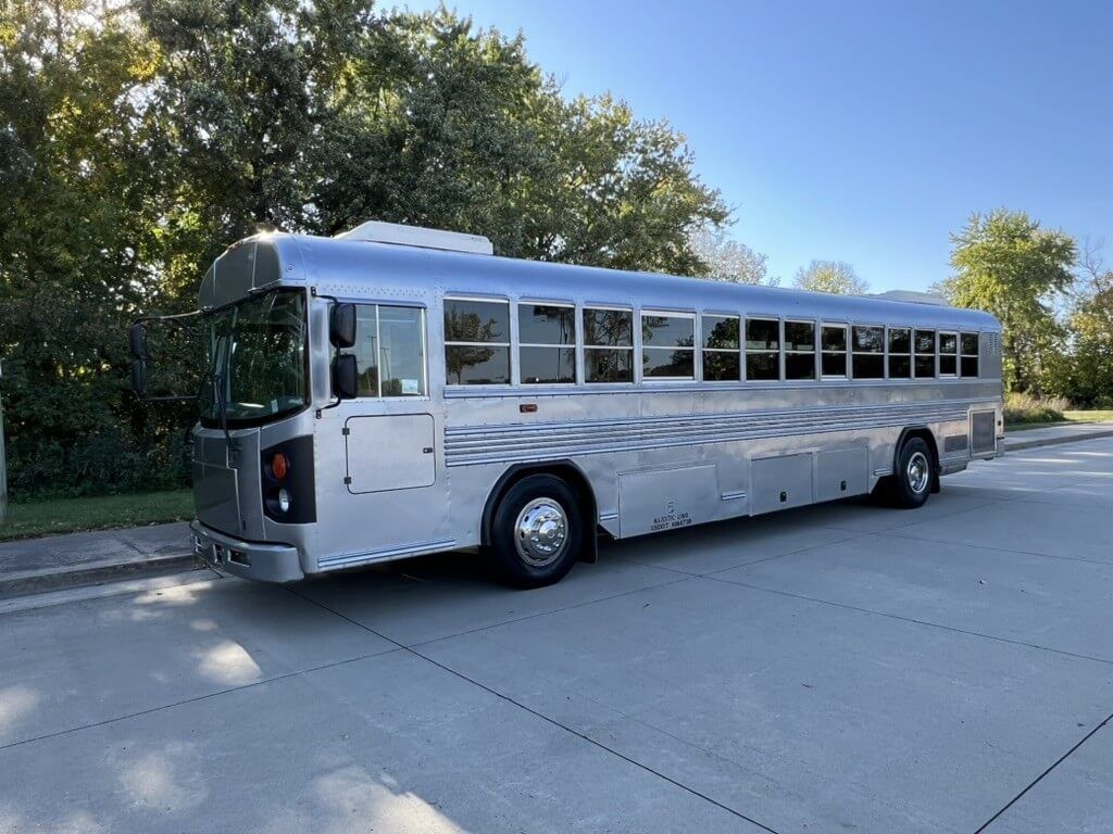 44 passenger activity bus Des Moines