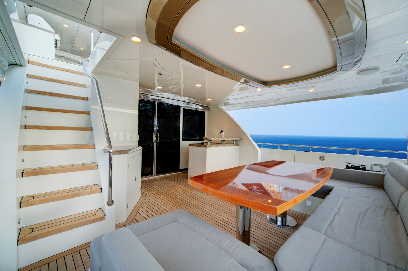 OCEAN ALEXANDER 85E 12