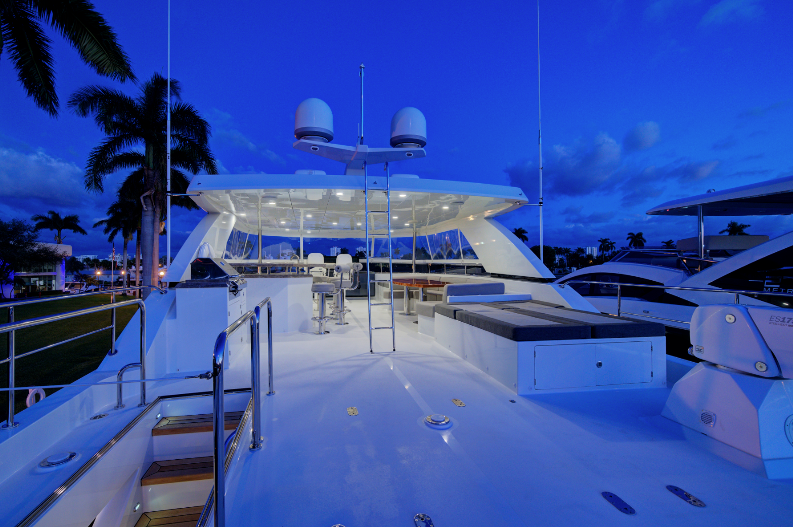 OCEAN ALEXANDER 85E 15
