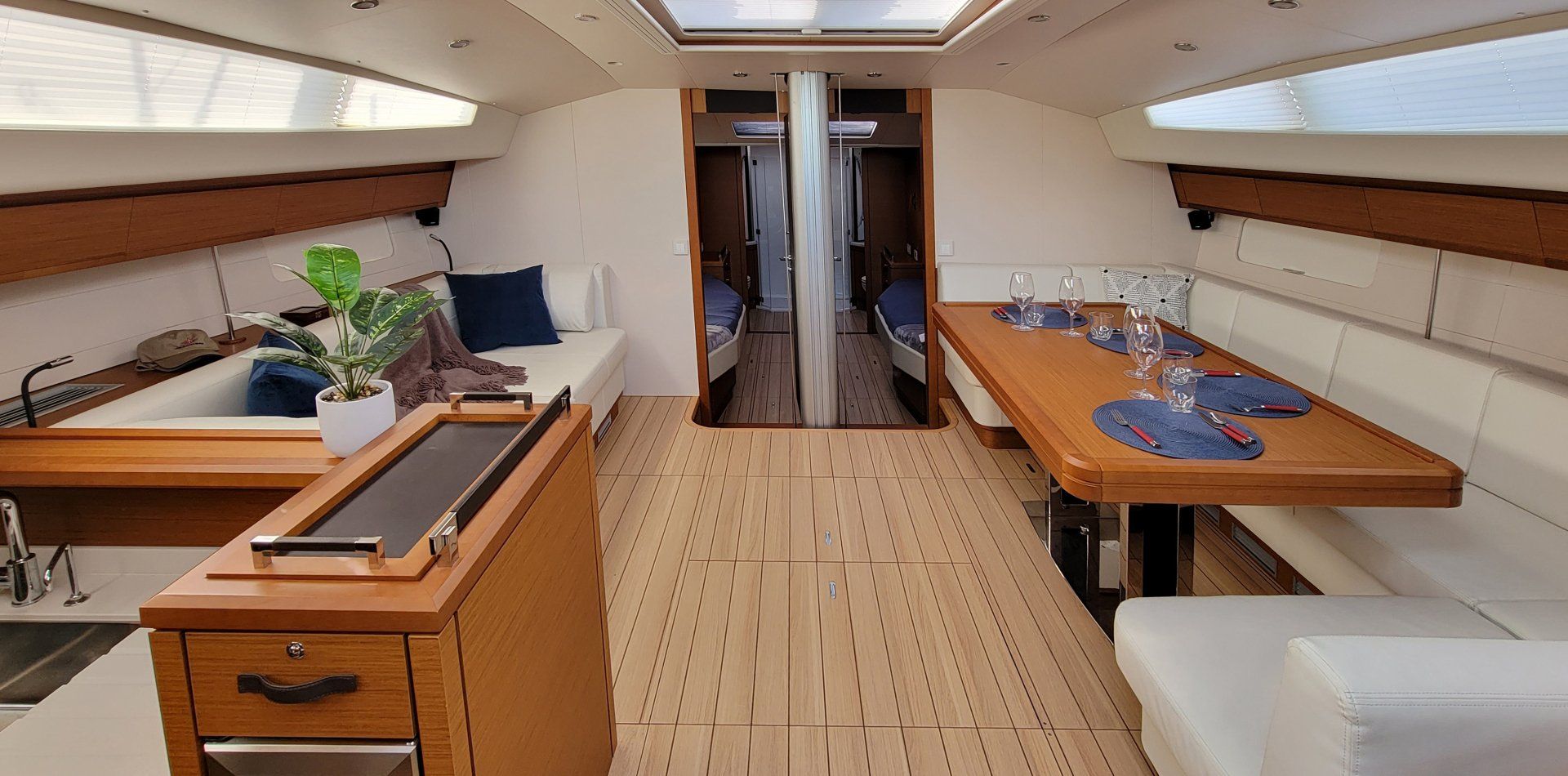 JEANNEAU 64 2