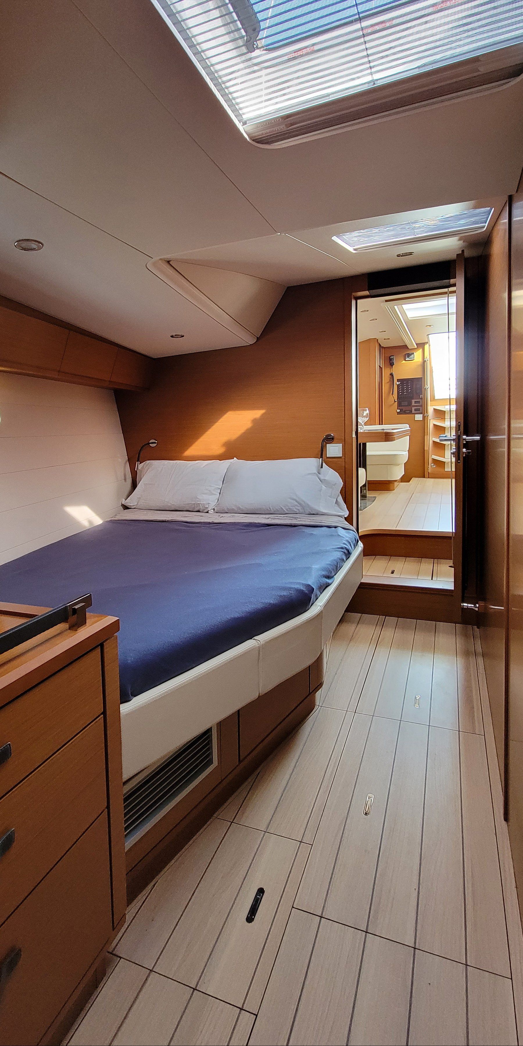 JEANNEAU 64 101