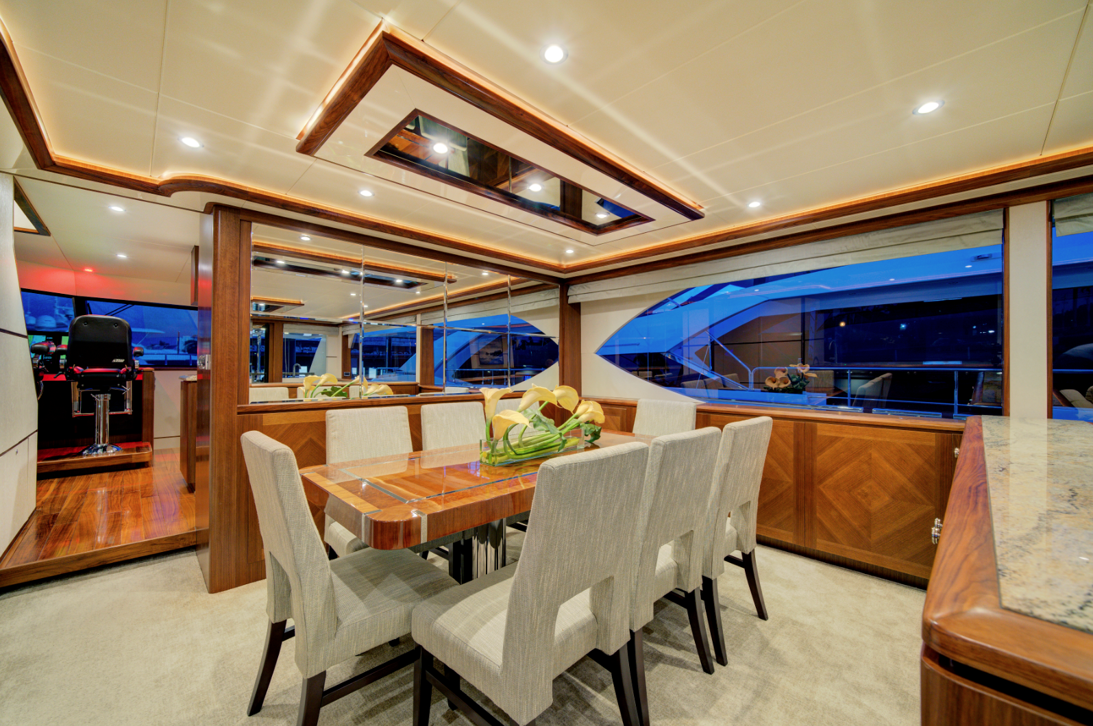 OCEAN ALEXANDER 85E 6