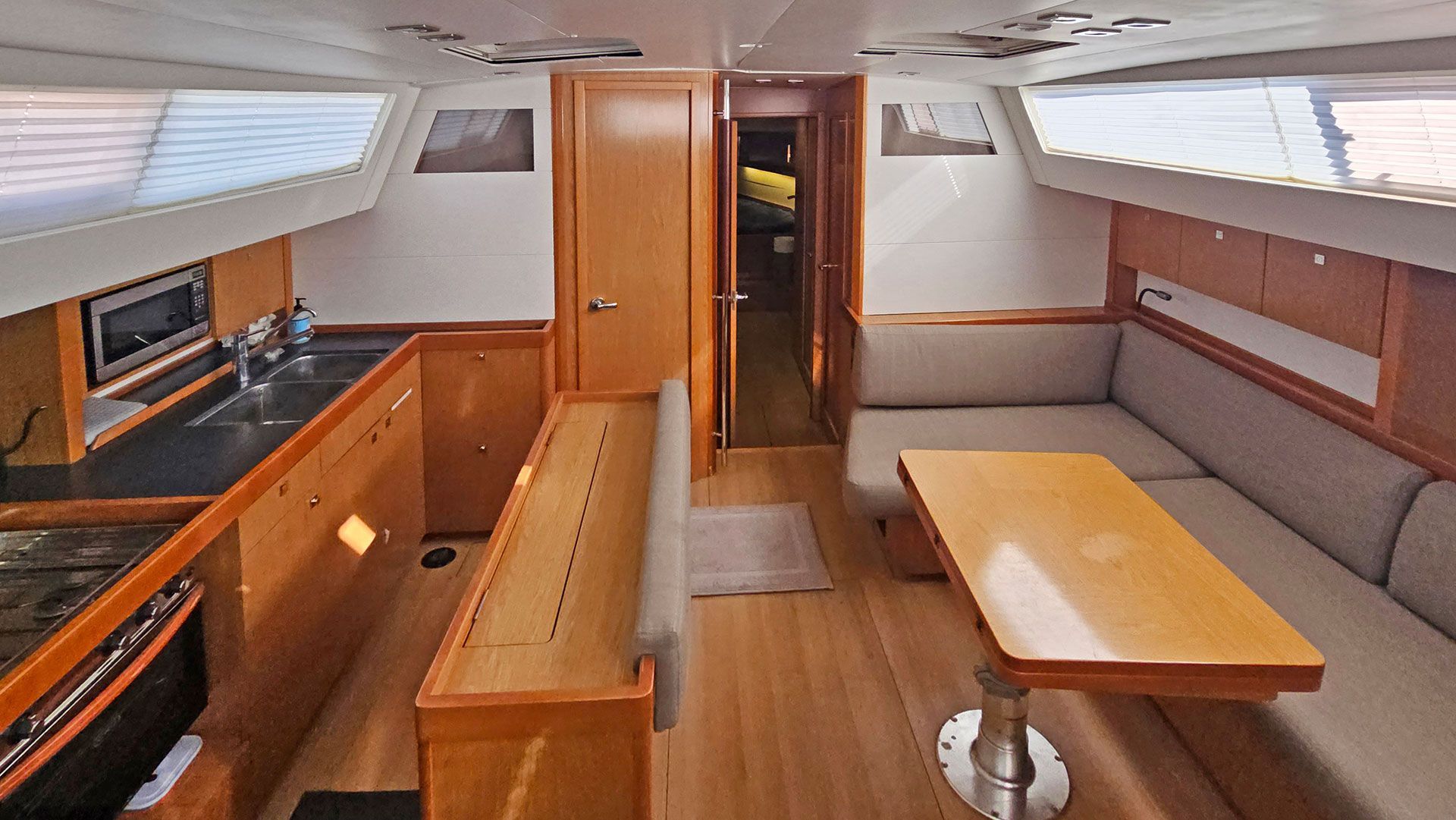 Beneteau Sense 43 - 5