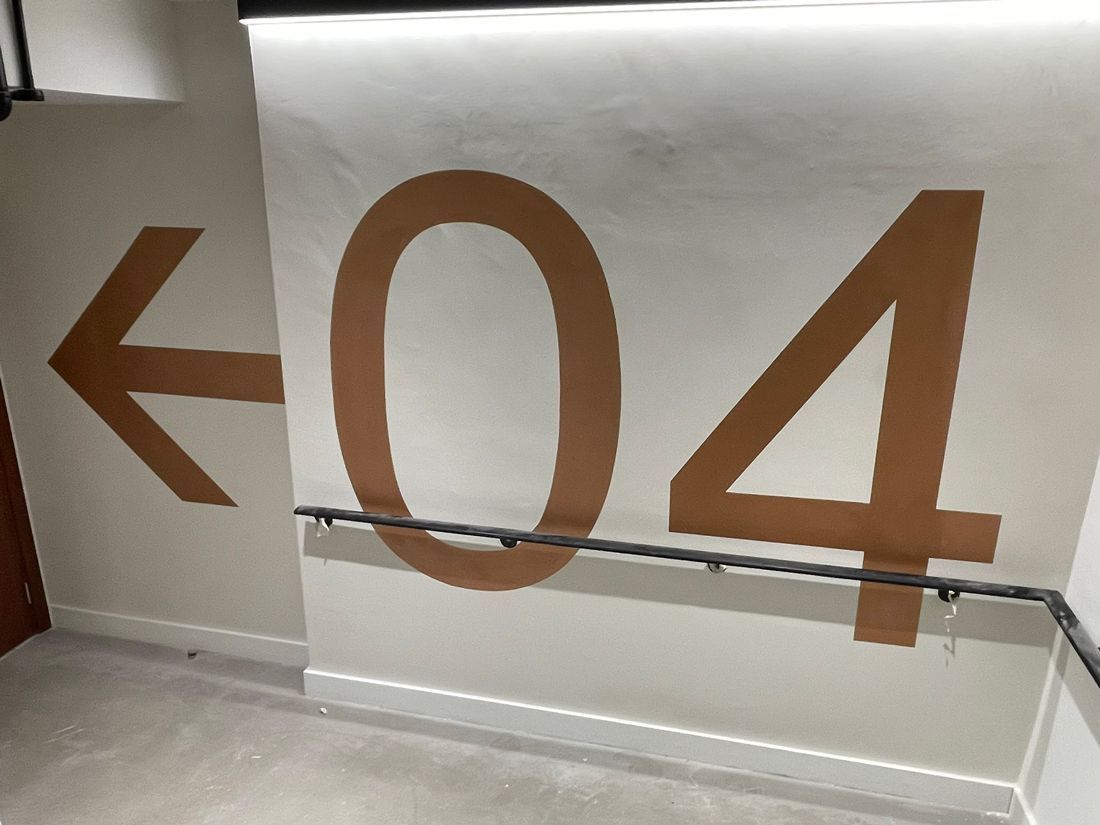 Stairway_wayfinding2