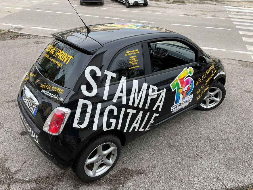 adesivi su automezzi