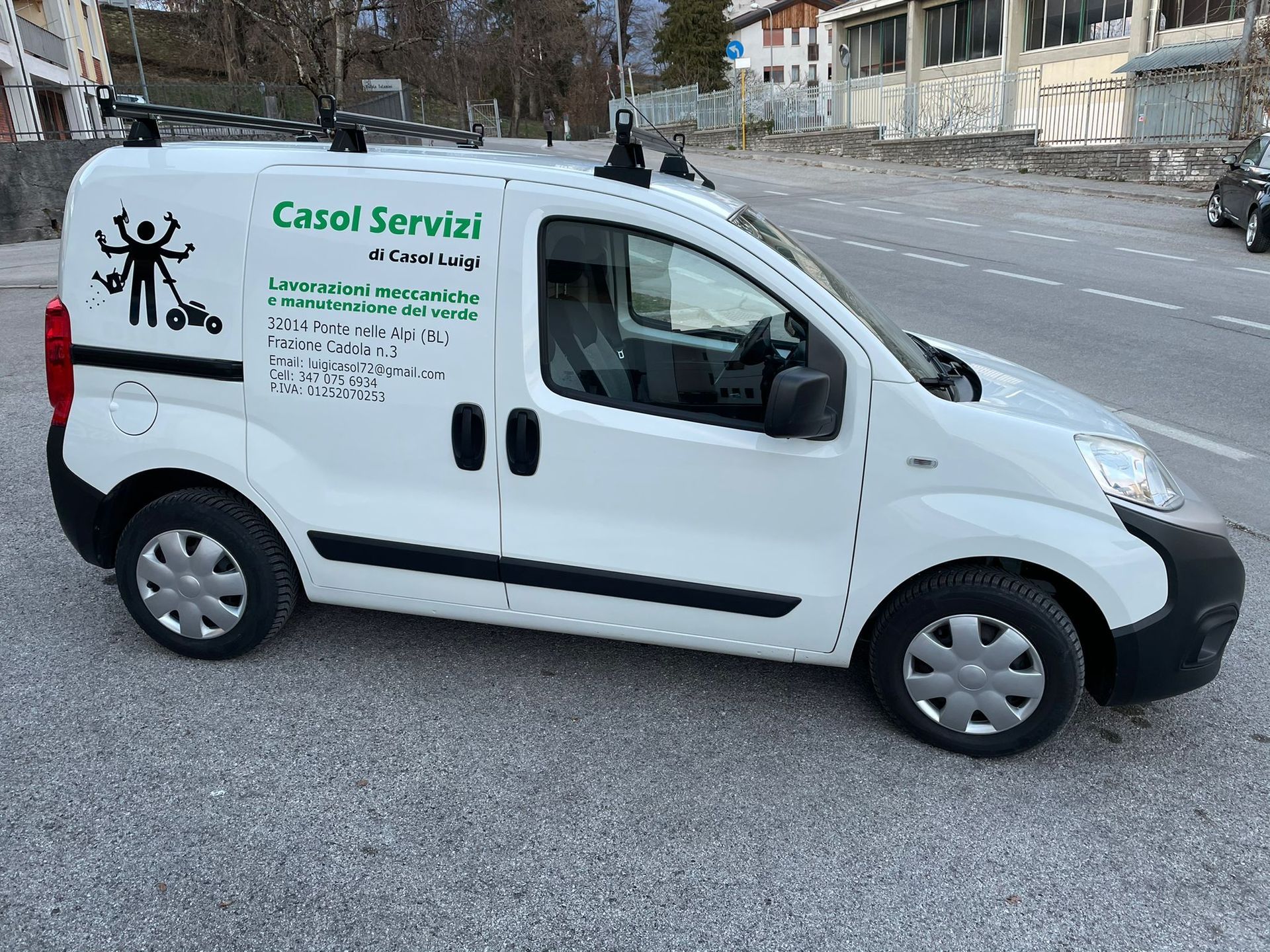 adesivi su automezzi