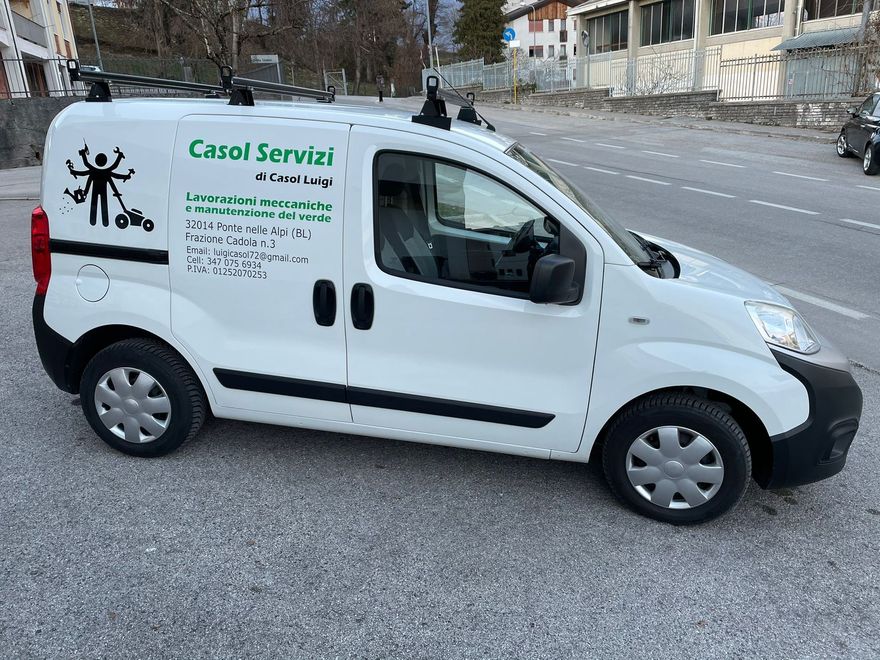 adesivi su automezzi