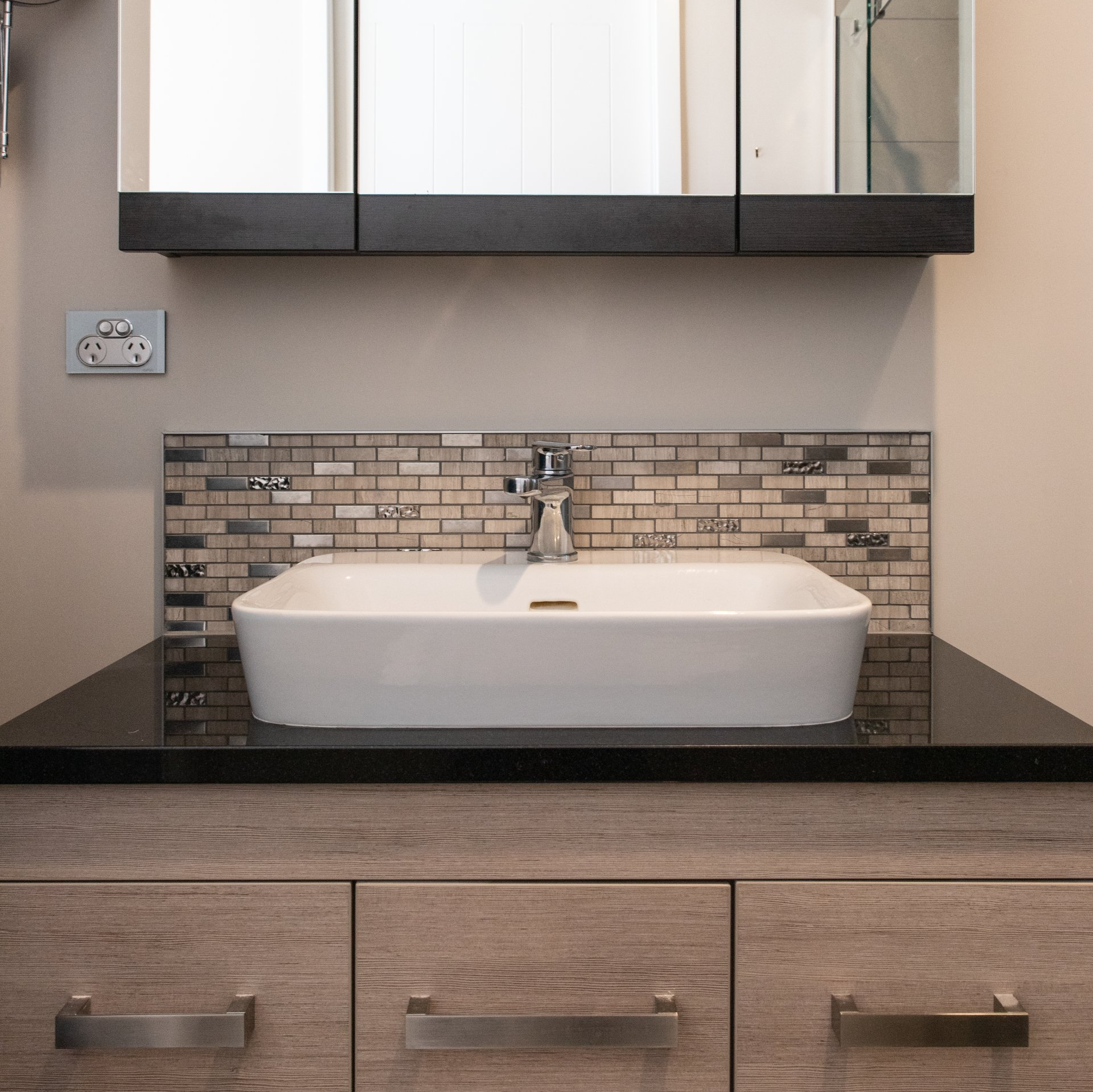 Vanity and Sink - Grenfell Builders Darfield