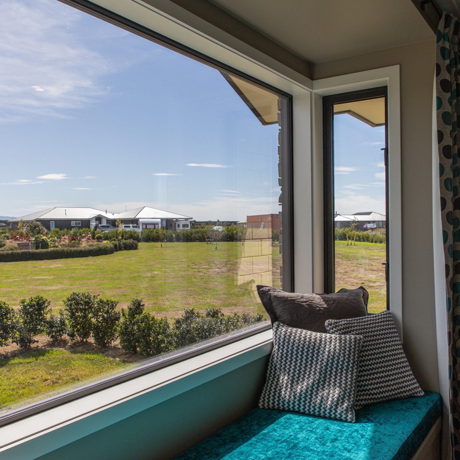 Window Seat - Grenfell Builders Darfield