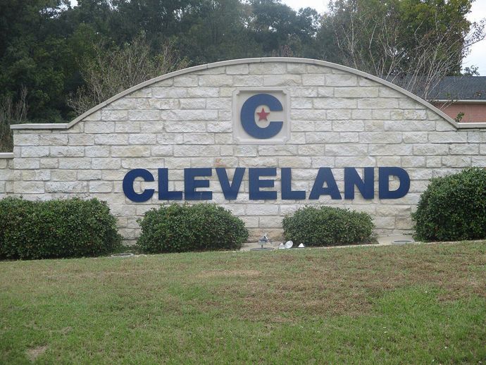 Cleveland Texas community served by Pro National Tree Service