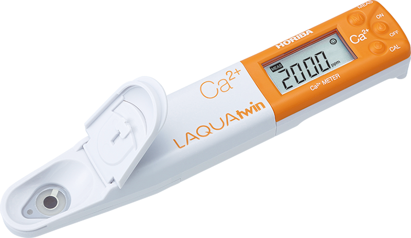 A digital thermometer that says ca2 on it