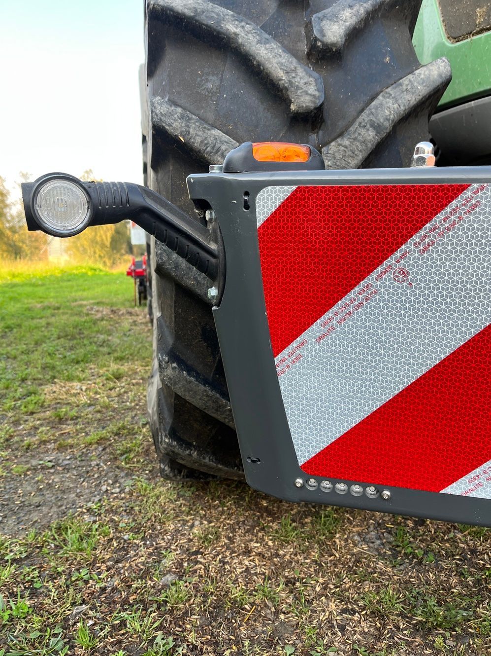 Tractor Bumper puskurin äärivalot, vilkut ja heijastimet