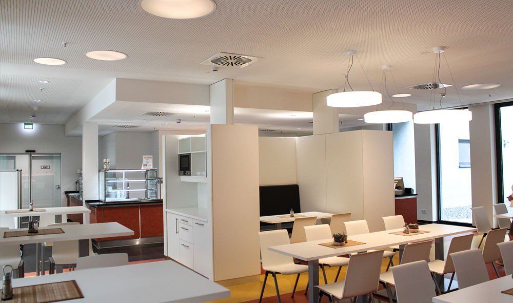 Kantine TOYOTA Material Handling - Lichtplanung von Lichtraum