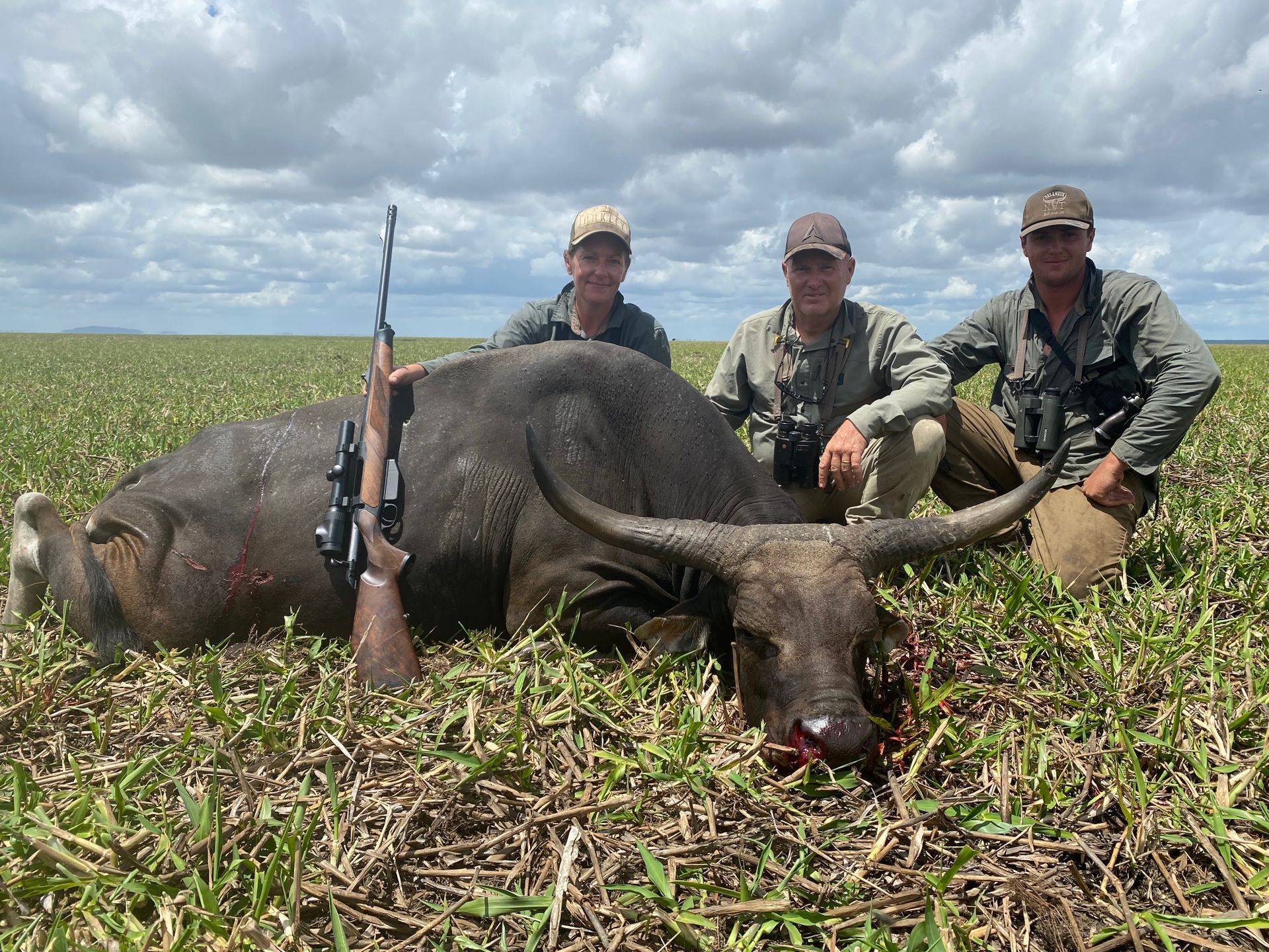 R&R Outfitters