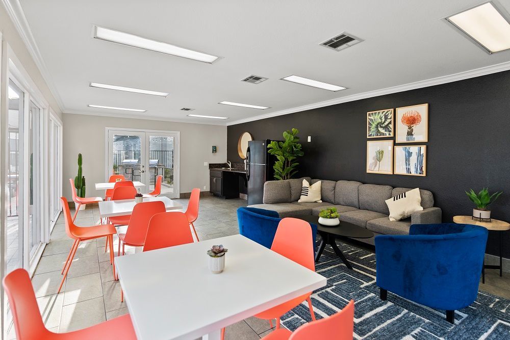 Sliding Photo Gallery Displaying Community Amenities