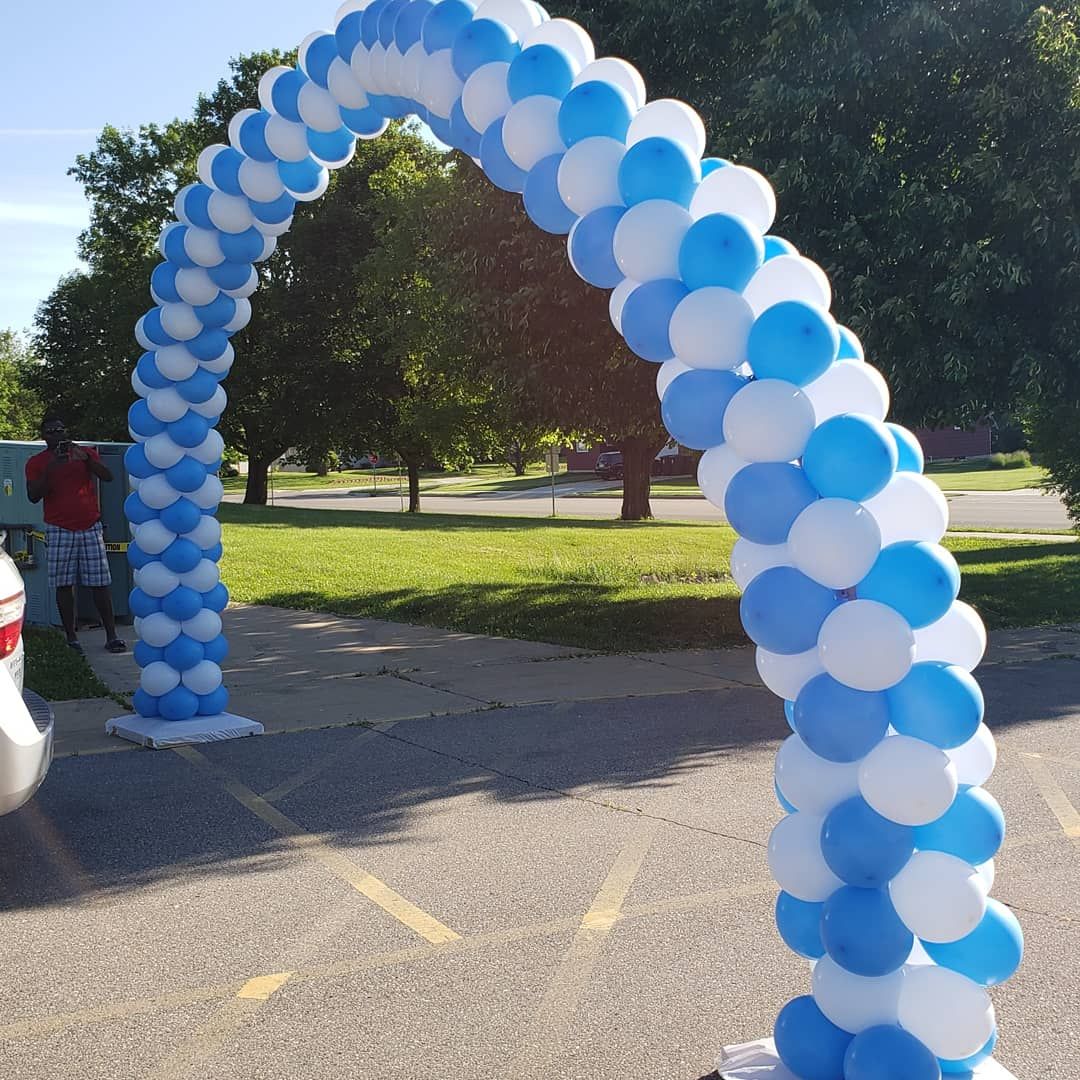 30 foot classic arch. Light blue and white, stacked styled.