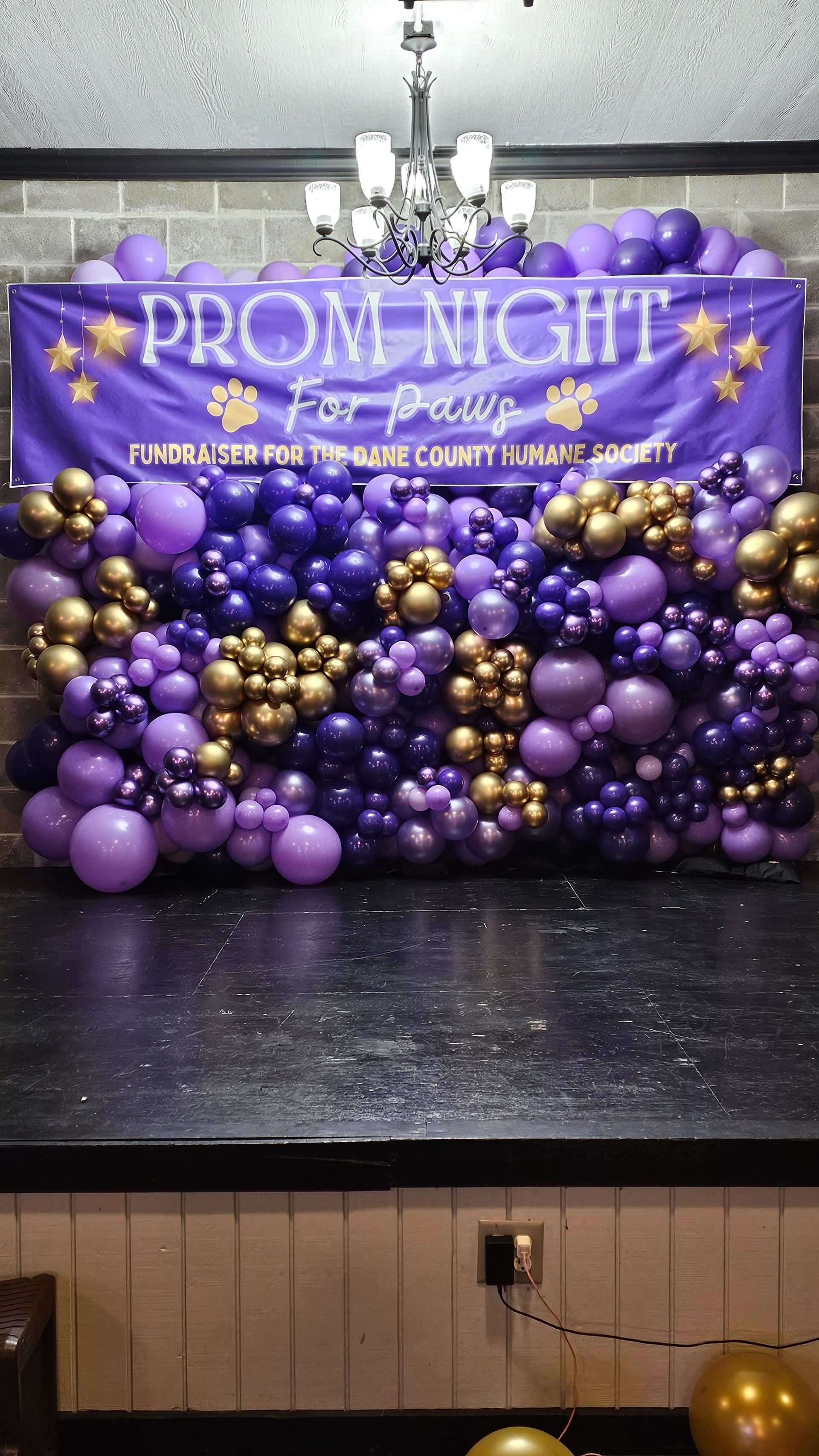 Purple and gold garland for prom event. 