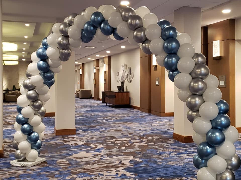 Total Length: 25ft
Style: quick spiral 
Colors: metallic blue, silver and white.