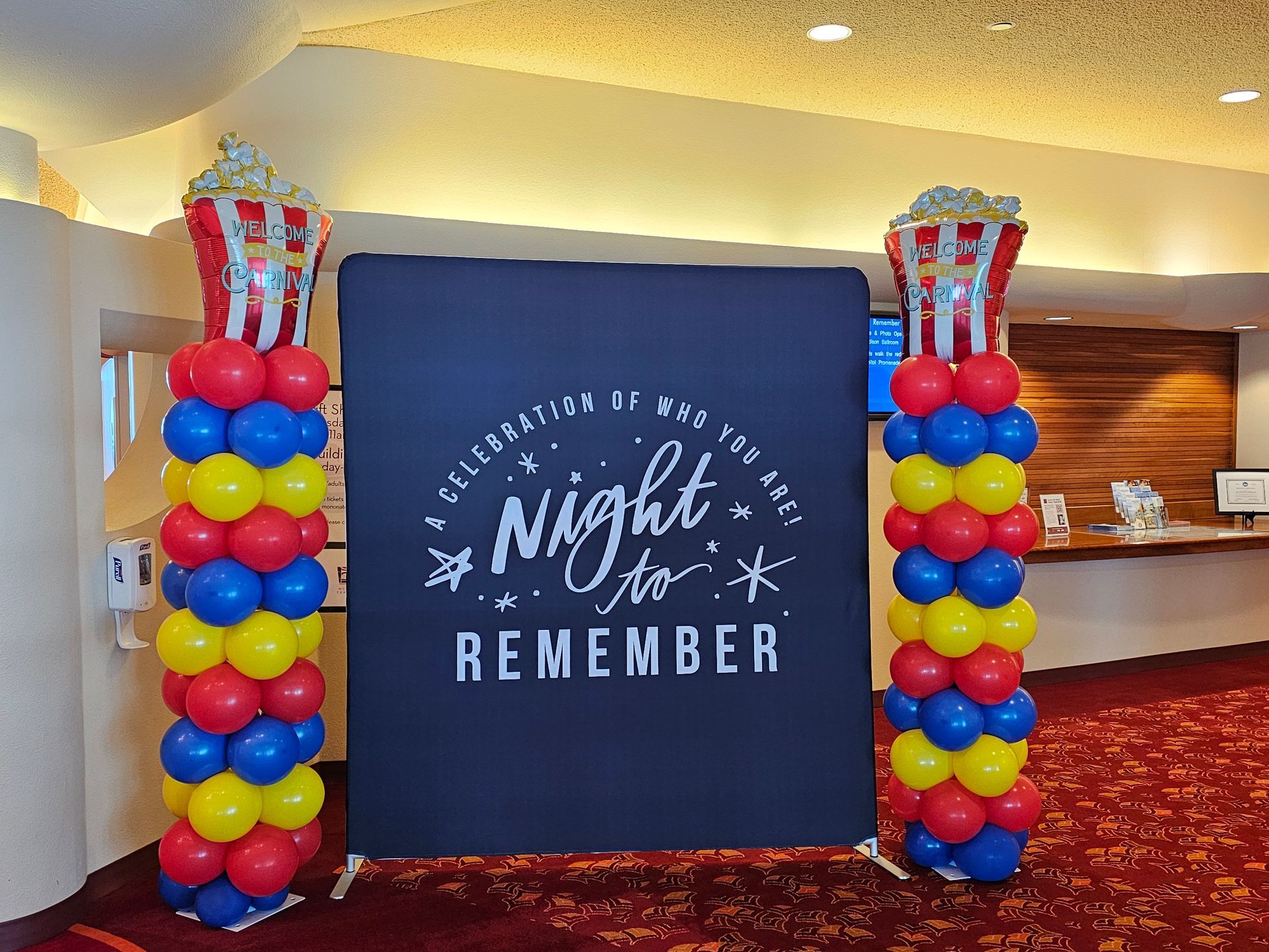 Popcorn theme classic balloon columns.