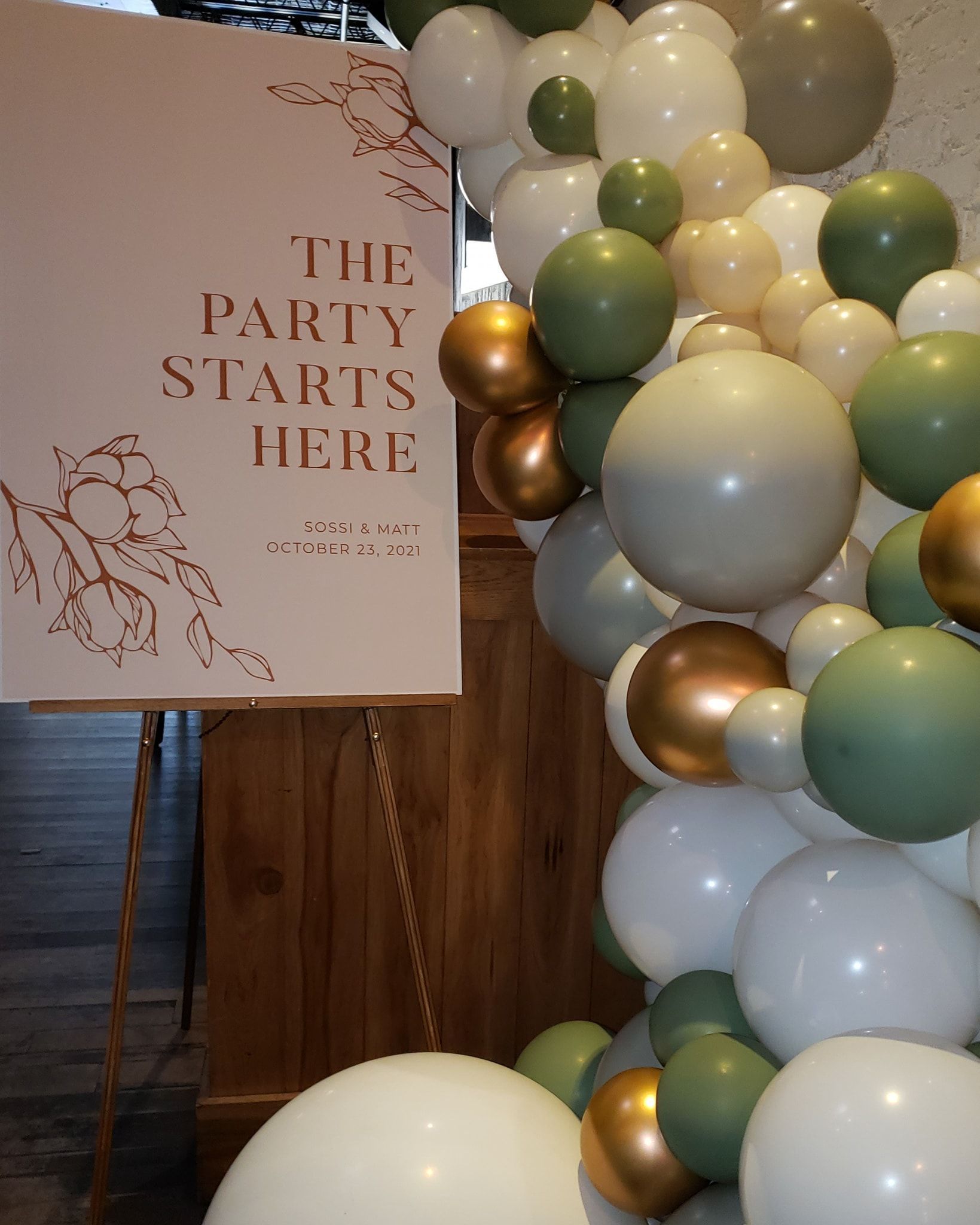 Sage green, rose gold, beige and white balloons, organic garland. 