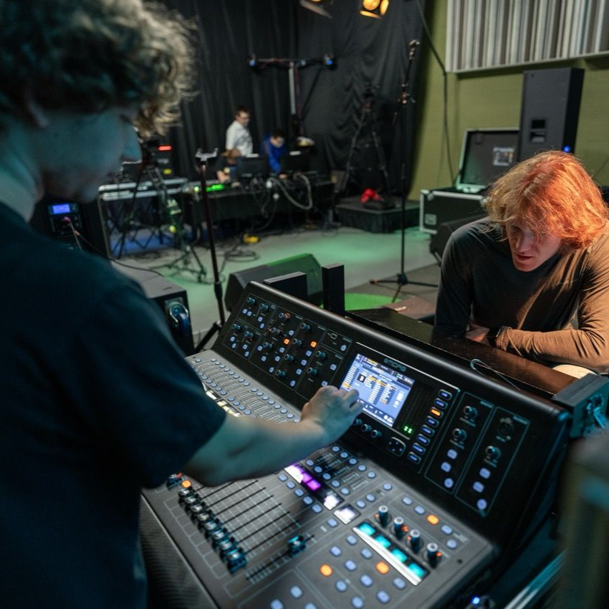OIART | Canada’s Audio Engineering & Music Production School