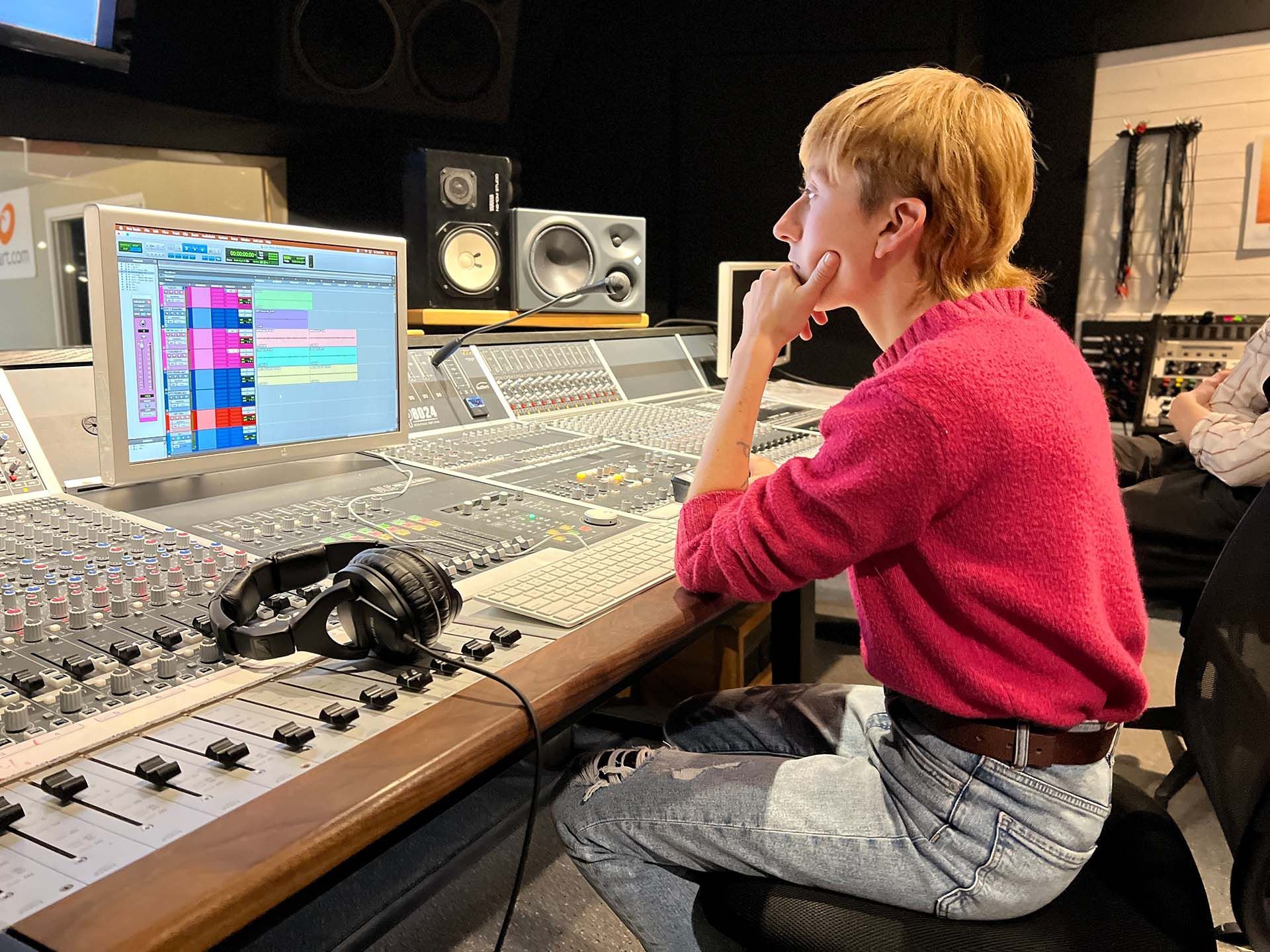 5 Ways to Improve Your Music Production Skills 2023 | OIART