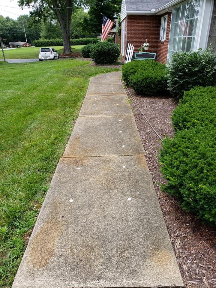 Before Sidewalk - Canton, OH - Big T's Power Clean