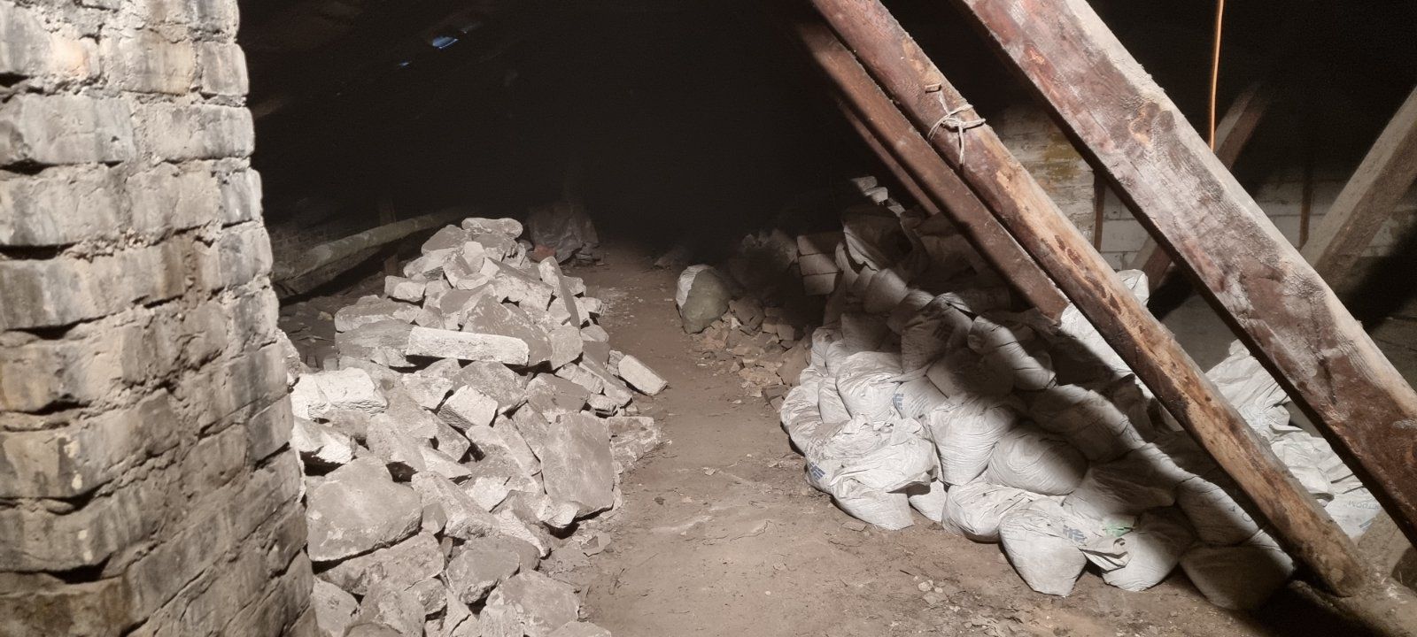 pries plytu isvezima