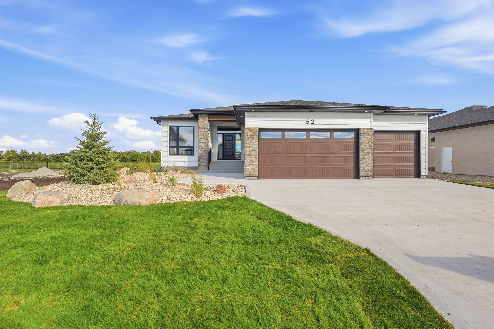 52 Ash Cove