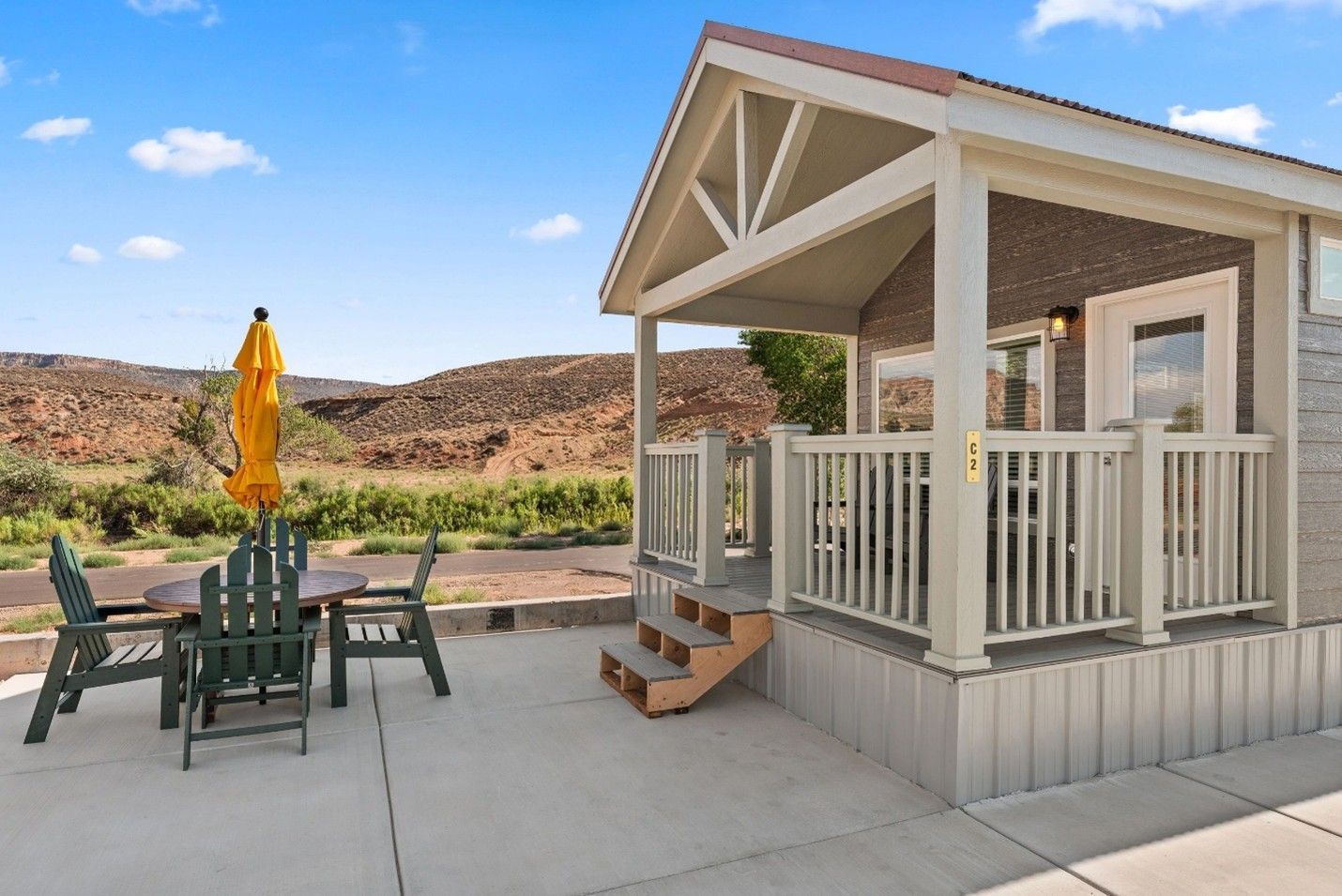 Zion Vacation Village luxury king cabin exterior