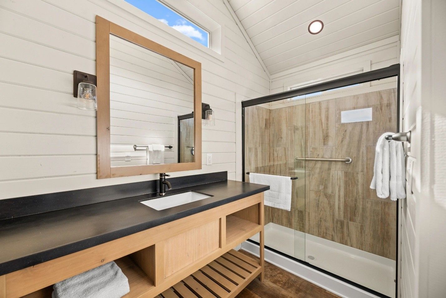 Zion Vacation Village luxury king cabin bathroom and shower