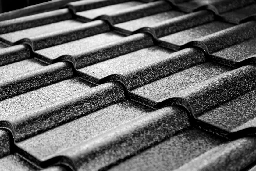 Newly finished roof installation by Roof Pro NC on a New Bern, NC home