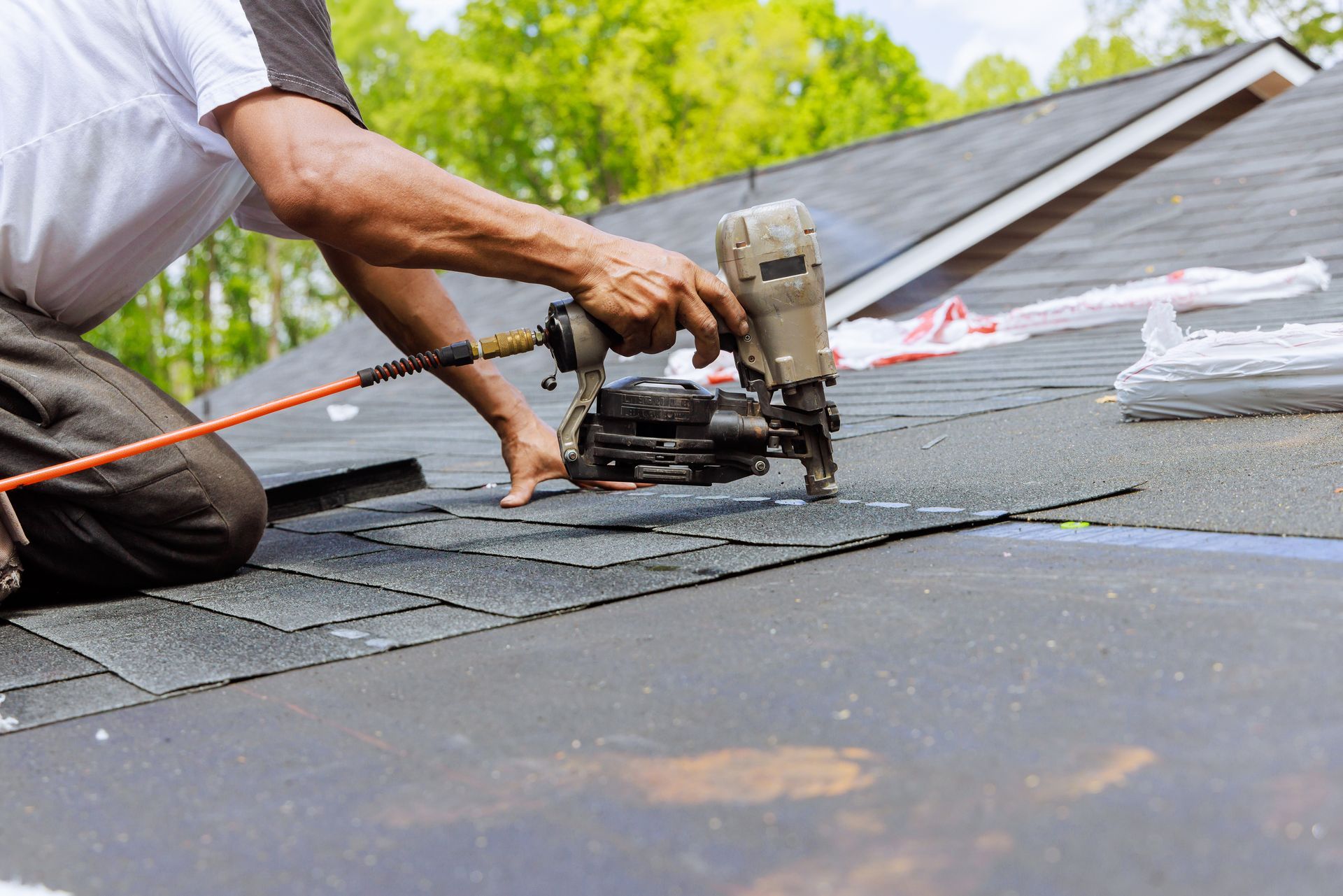 Roof Pro NC helping homeowners navigate the insurance claims process in New Bern