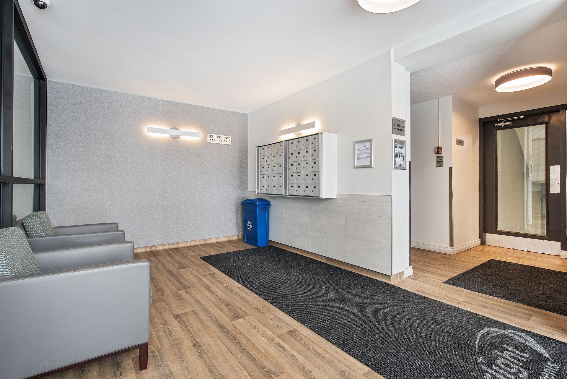 Apartment Gallery 1820 Skipton Court