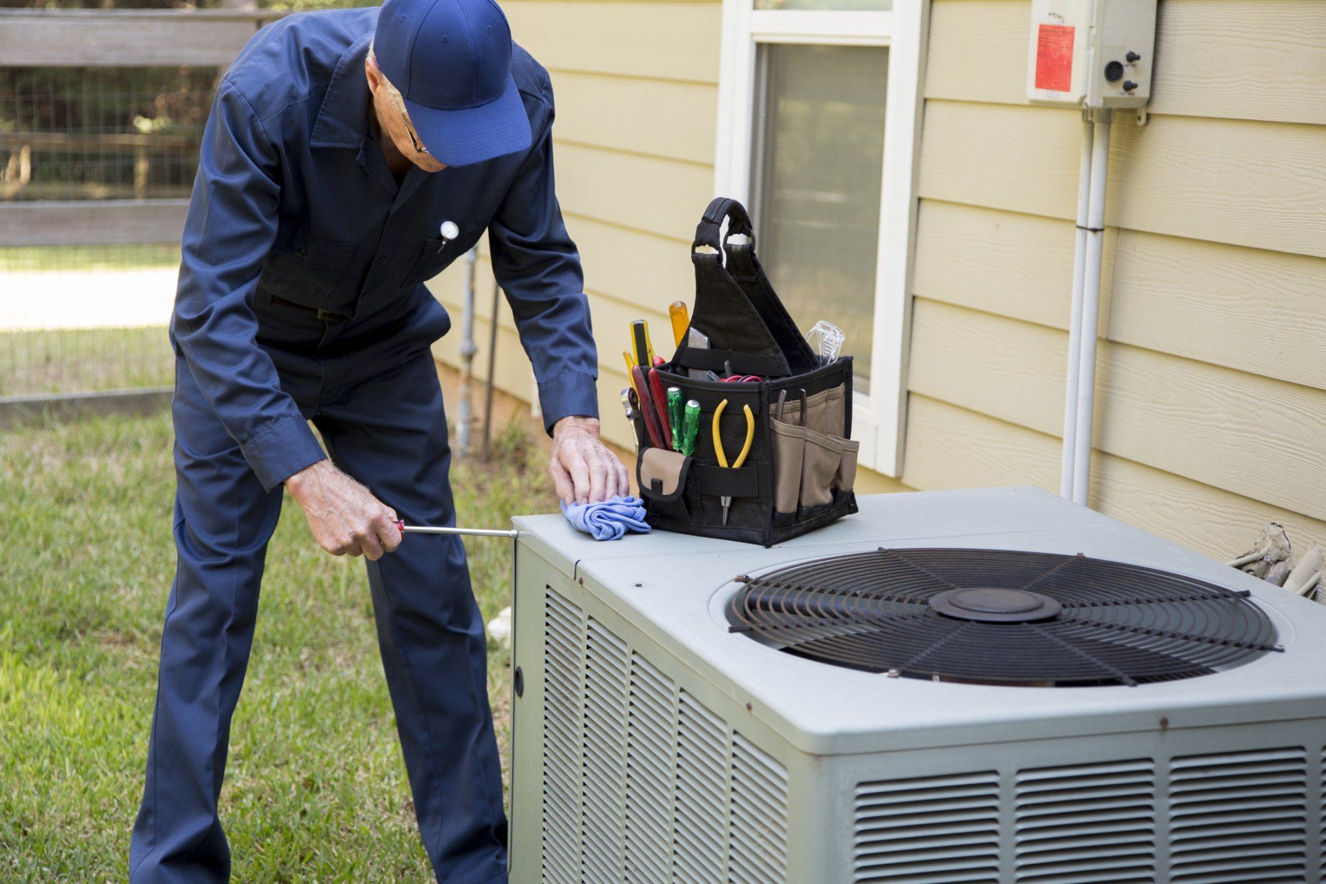 Air Conditioning Service — Indianapolis, IN — Distinctive Heating and Cooling Air Conditioning Service — Indianapolis, IN — Distinctive Heating and Cooling