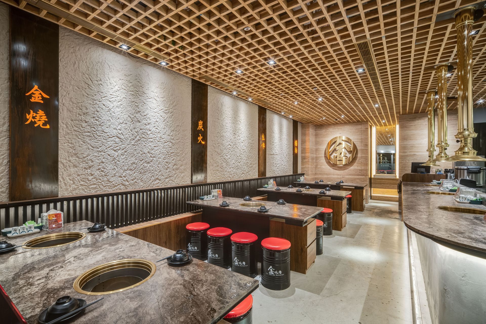 金碳火燒肉青埔店 {區域} 餐飲商業空間裝潢｜原築設計