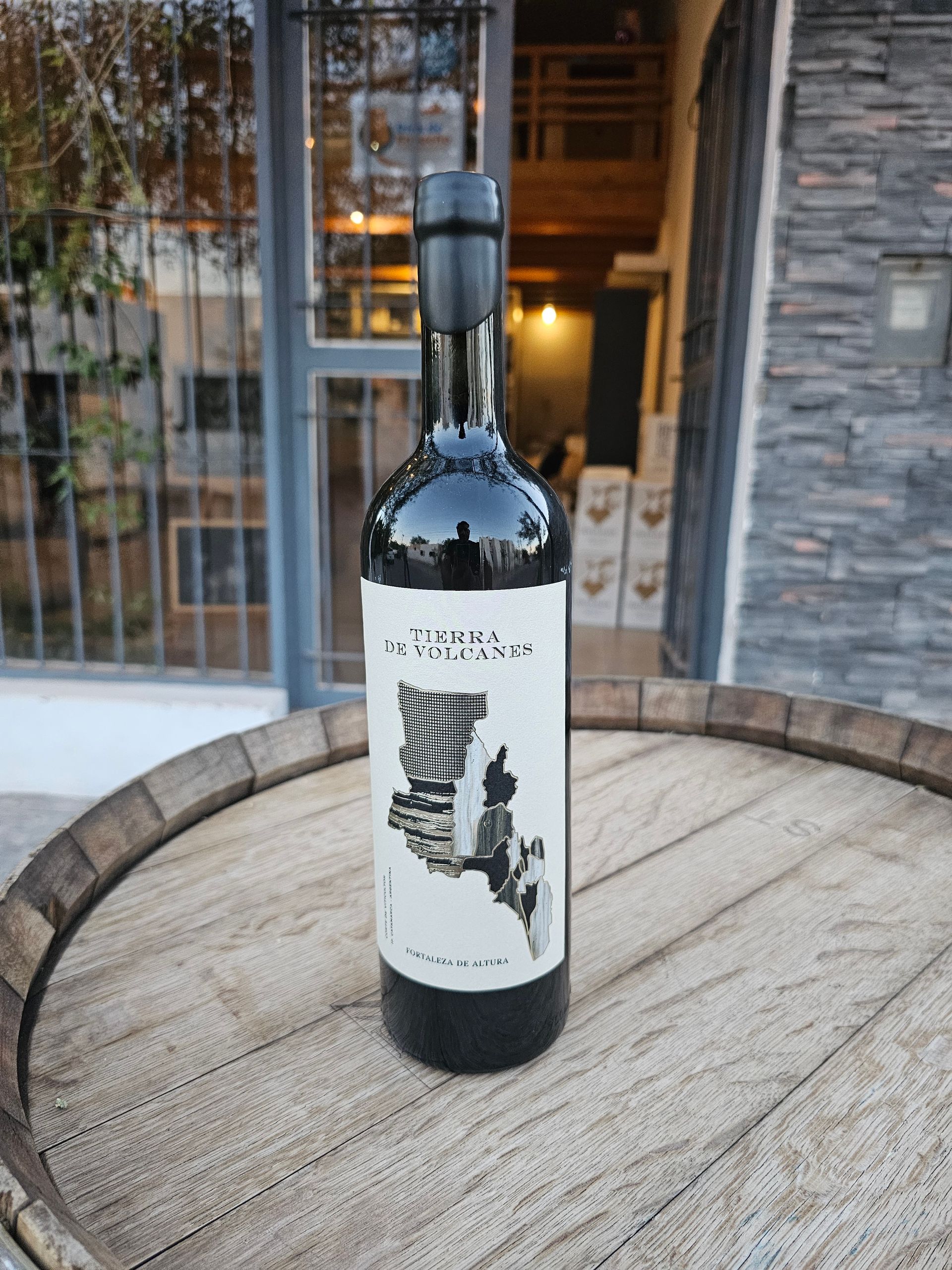 Vino Tierra De Volcanes - Corte del Viticultor Caja por 6 Botellas de 750 cc
