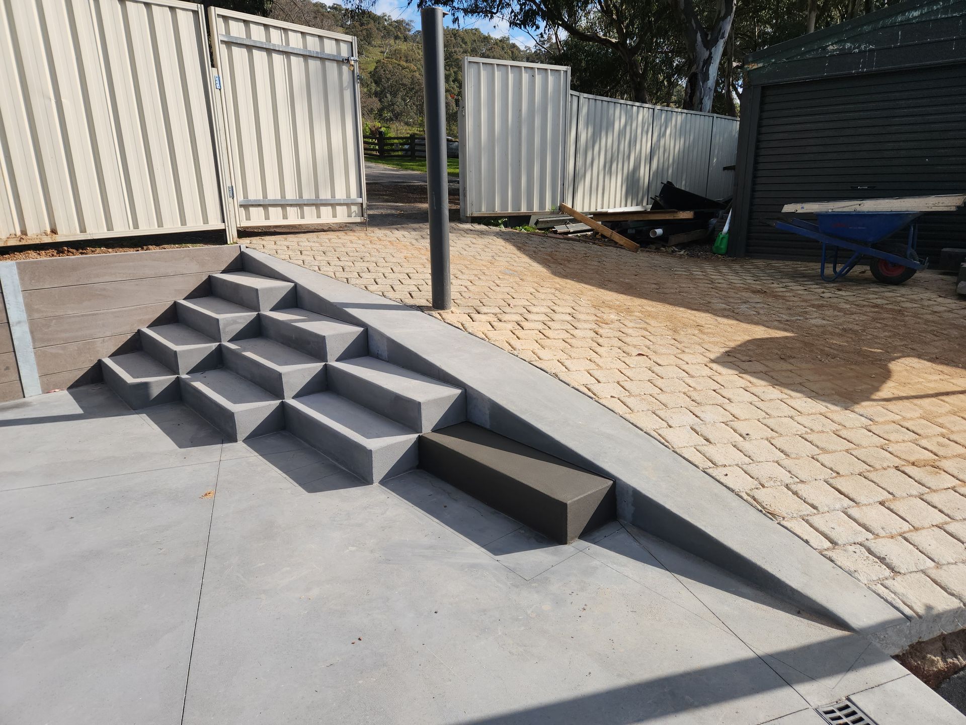 Little concrete steps-Colombera Constructions In Wodonga, VIC