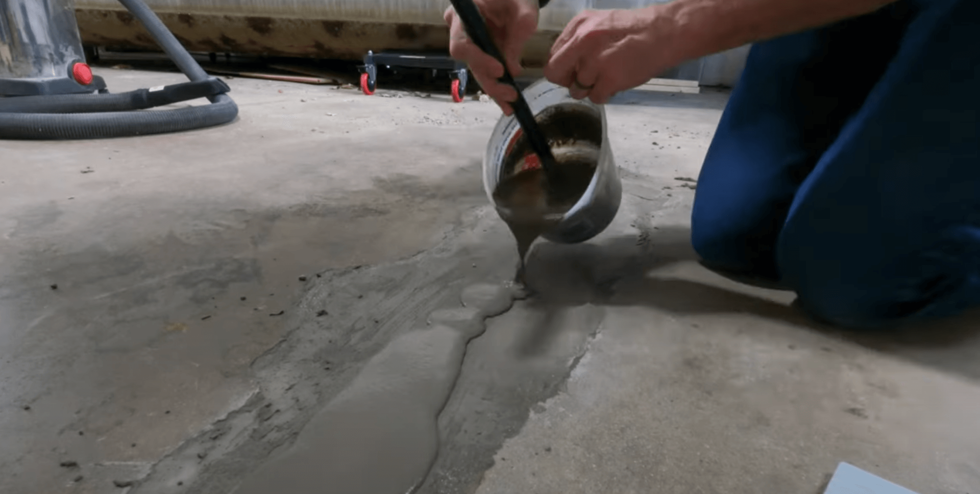 Local concrete contractor pours new cement for a garage in pasadena, TX