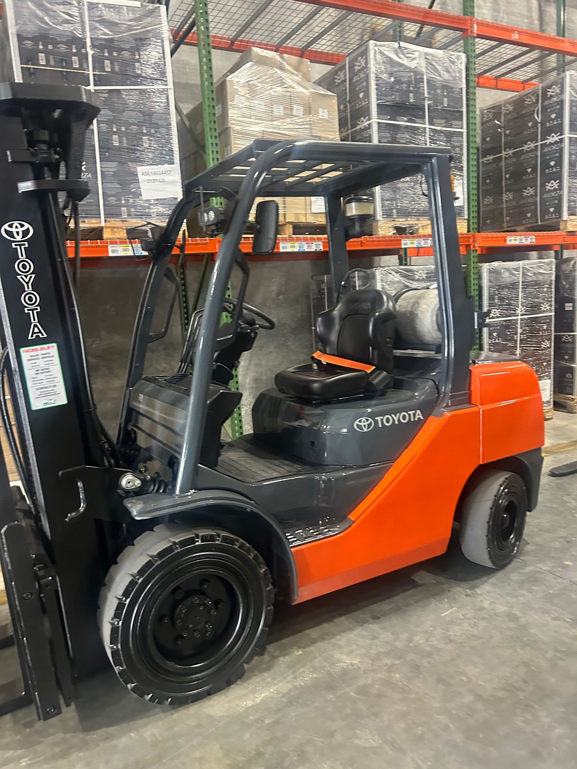 Toyota Forklift 8,000 LB Gas