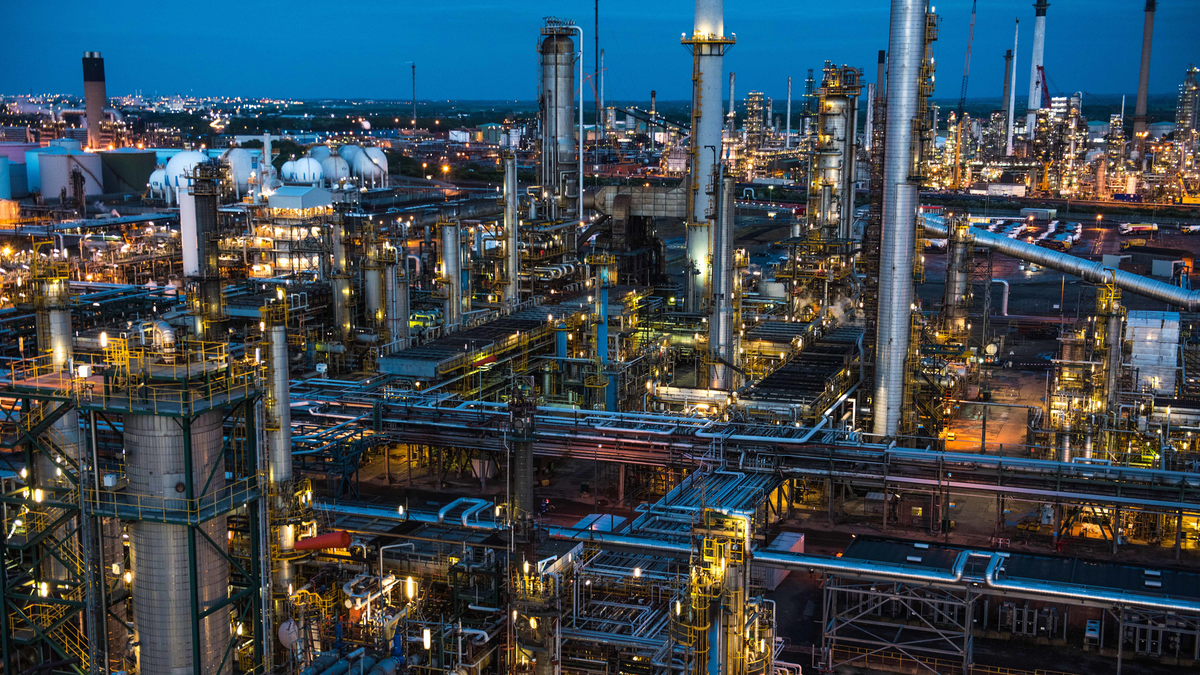 refineries & petrochemicals
