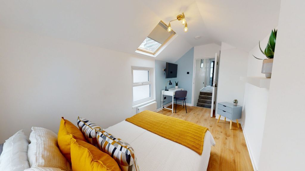 Whole house renovation, loft conversion, extra bedrooms